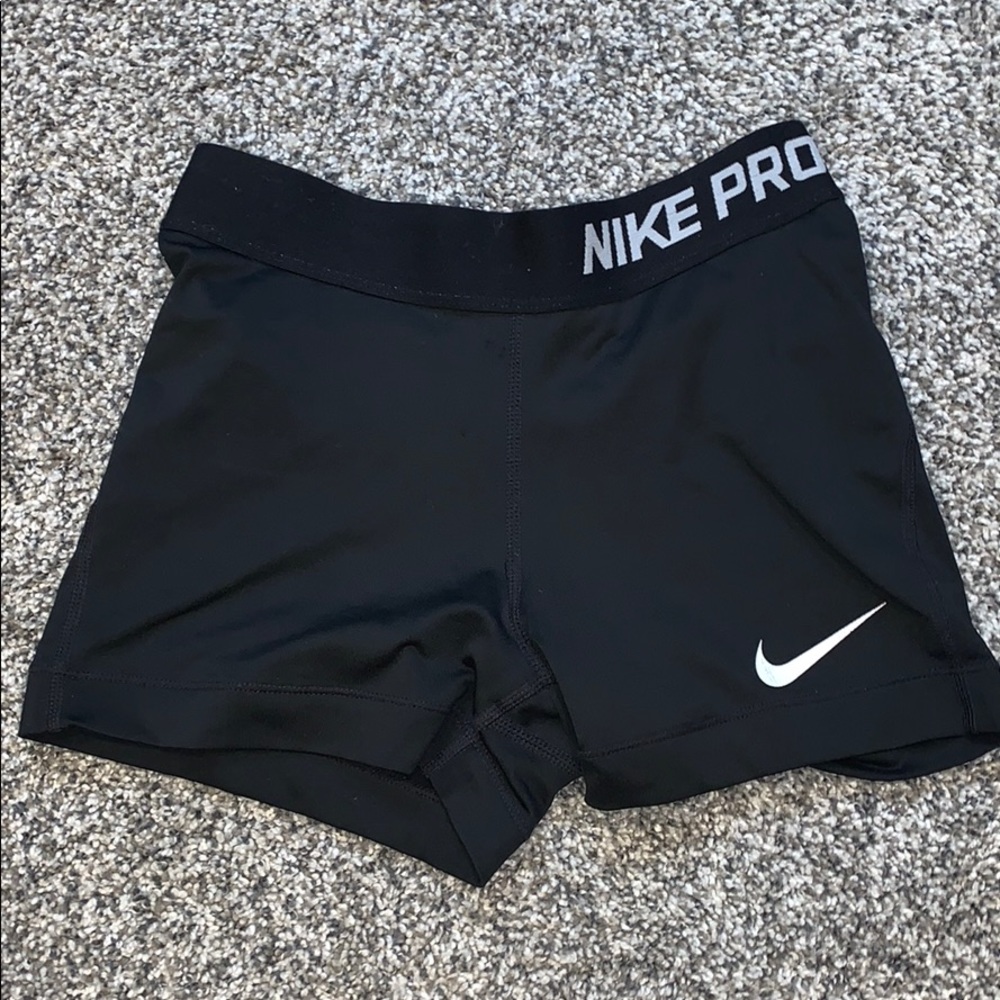 Nike Pro